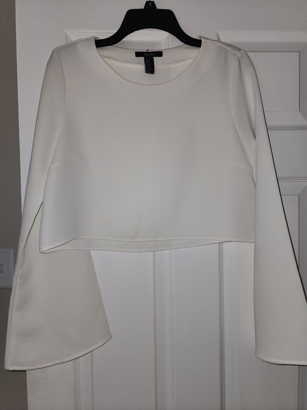 Forever 21 Cream White Long-Sleeve Cropped Bell Sleeve Top